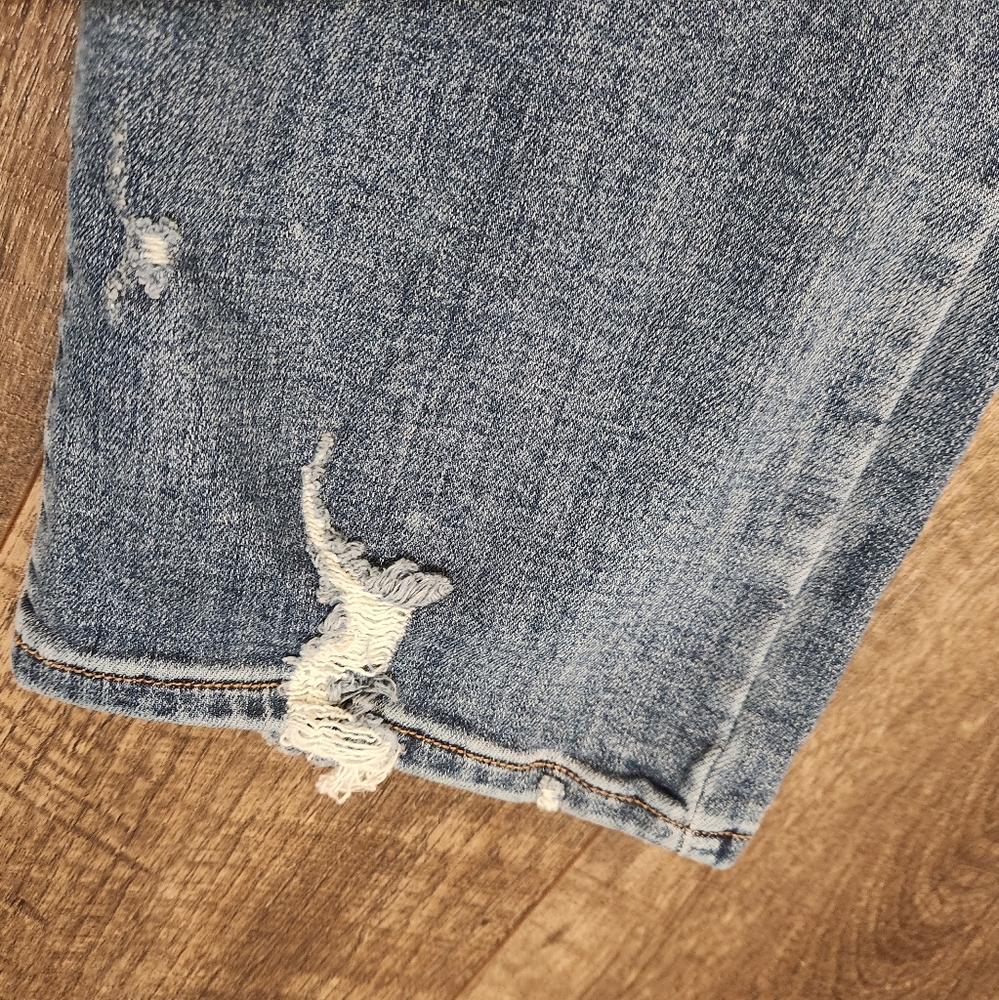 Judy Blue Button Fly Wide Leg Crop Size 9/29 - Picture 6 of 6
